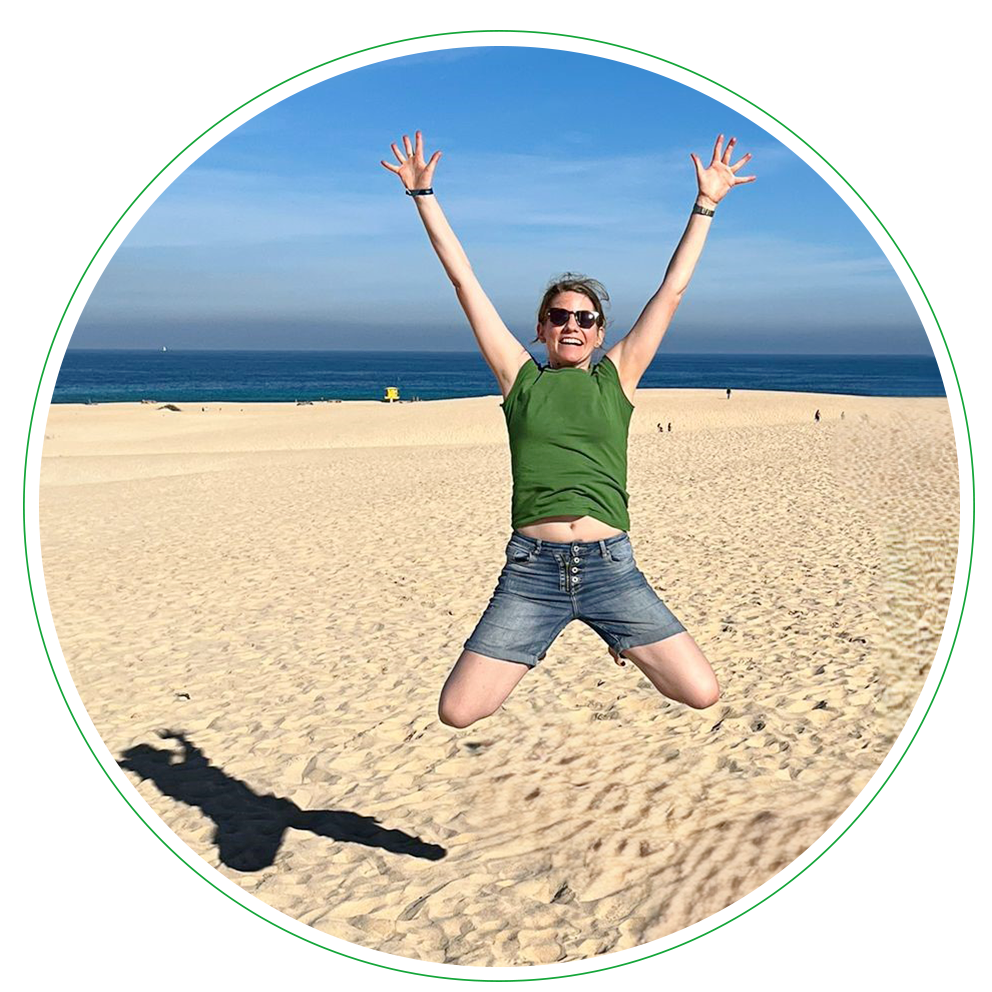 https://xn--raupengeflster-psb.de/wp-content/uploads/2025/10/Raupengefluester_Kontakt_Hero.png